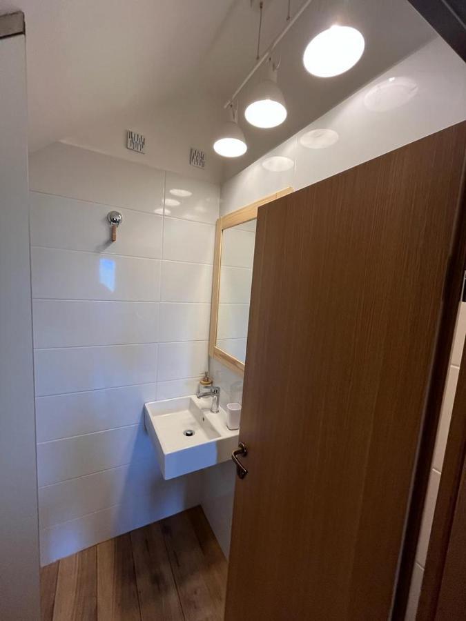 Cesargradska Klet Apartment ตูเฮลย์ ภายนอก รูปภาพ