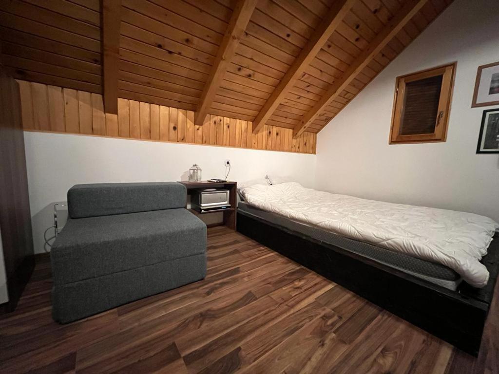 Cesargradska Klet Apartment ตูเฮลย์ ภายนอก รูปภาพ